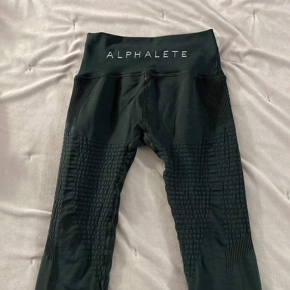 Size small Alphalete halo leggings - Picture 3 of 8